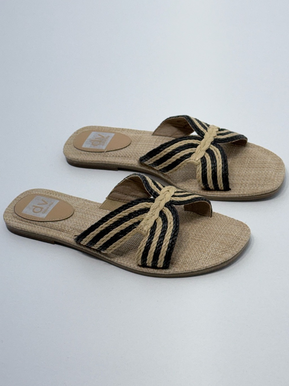 DV Dolce Vita Jenzy Sandals Womens Sz 10 Woven Straw Black Tan Flat Slides Shoes